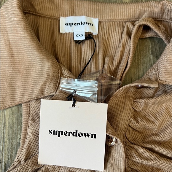 Superdown from REVOLVE Rina Ruched Top - Picture 5 of 6